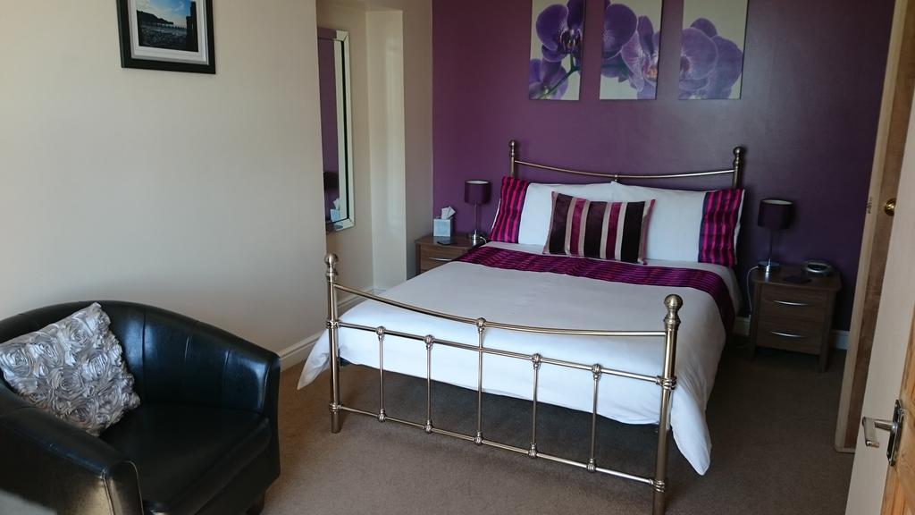 Launceston Villa Whitby Room photo